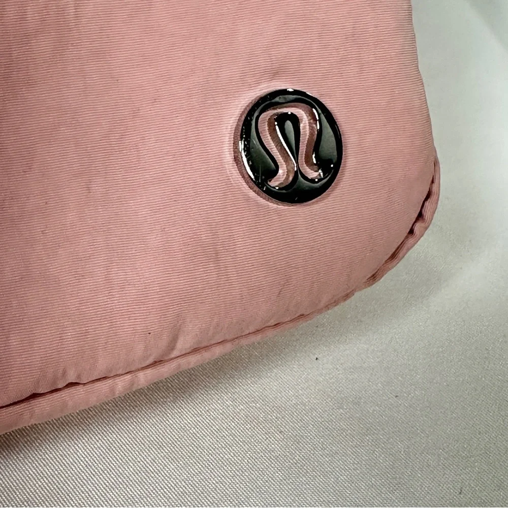 Lululemon Everywhere Belt Bag 1L New Calypso Pink Nylon Athleisure Crossbody - Picture 4 of 11